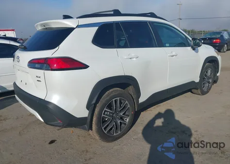 2026 Toyota Corolla Cross Xle from USA, damaged, VIN 7MUDAABG1TV150348